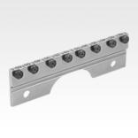 Jaw plates with pins